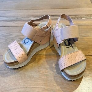 OTBT Pink Women's Sandals